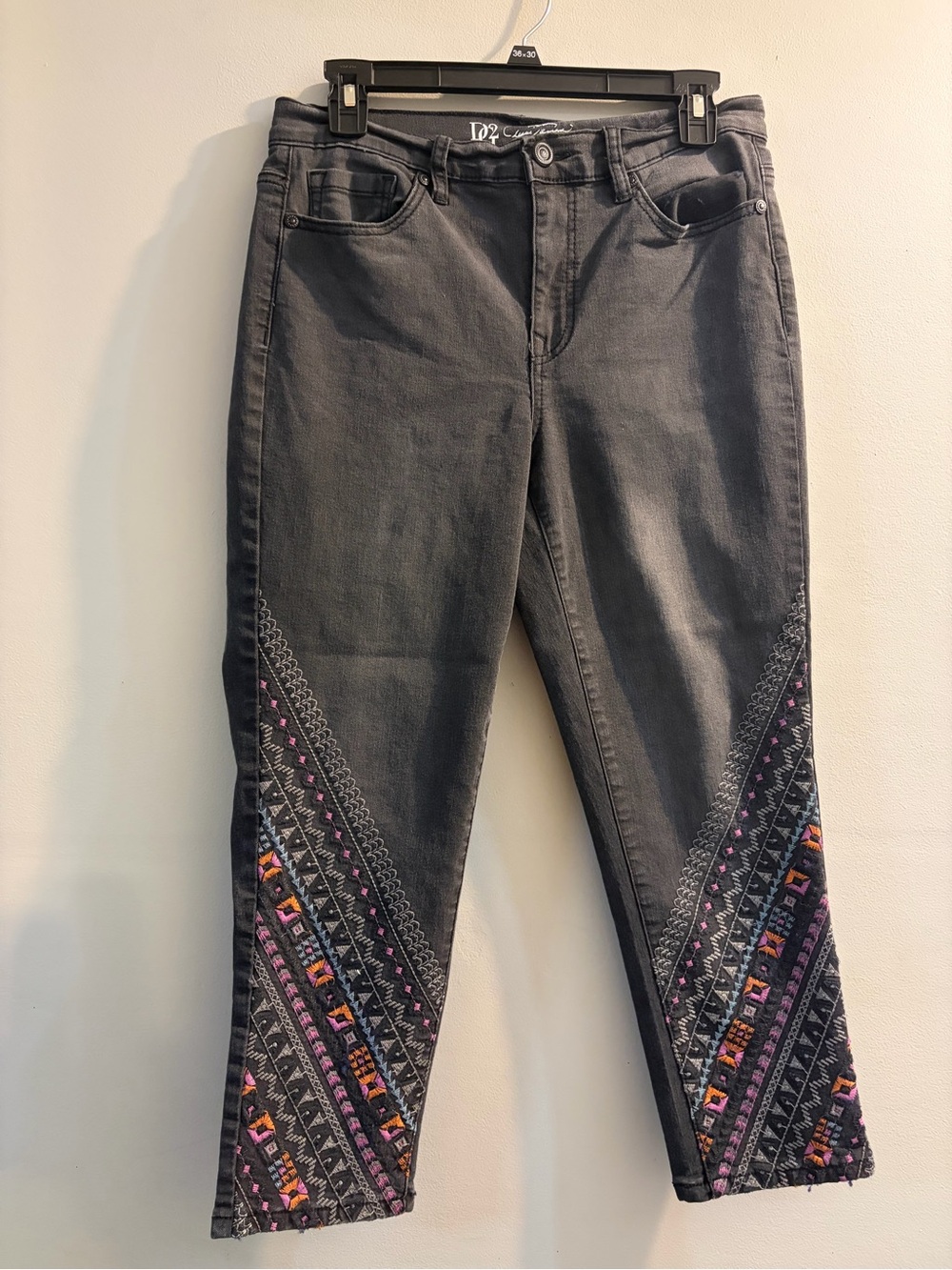 DG2 by Diane Gilman Black Ankle Jeans with Multicolor Embroidered Panels